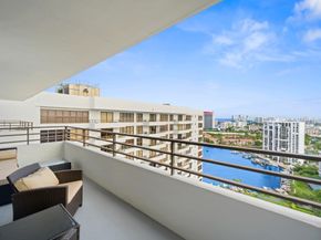 2500 Parkview Dr 2516, Hallandale Beach FL 33009