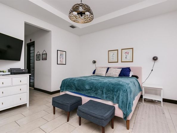 15901 SW 136th Way, Miami FL 33196