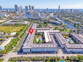 581 Blue Heron Dr 317B, Hallandale Beach FL 33009