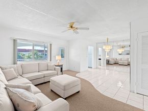 581 Blue Heron Dr 317B, Hallandale Beach FL 33009