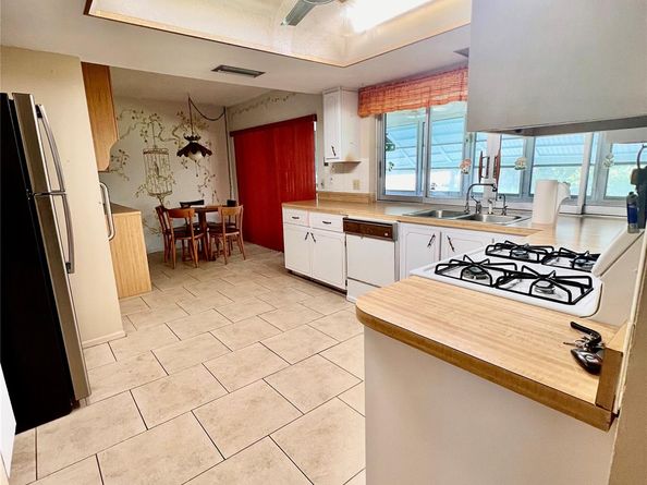 2640 N Pine Island Rd, Sunrise FL 33322