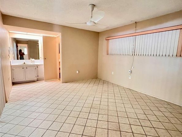 2640 N Pine Island Rd, Sunrise FL 33322