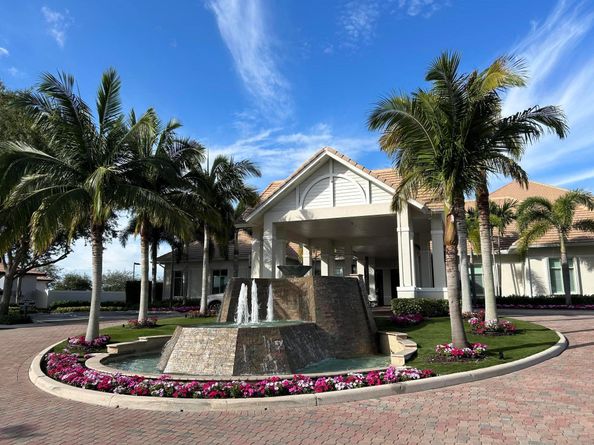 7207 Le Chalet Boulevard, Boynton Beach FL 33472