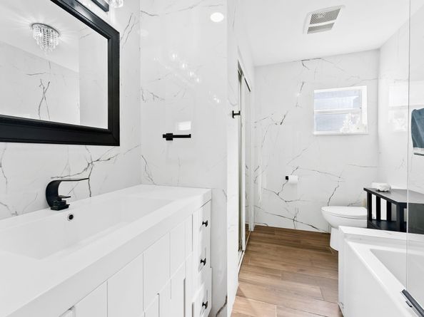 8851 NW 15th St, Plantation FL 33322