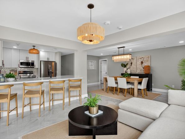 2421 NW 114th Ave, Coral Springs FL 33065