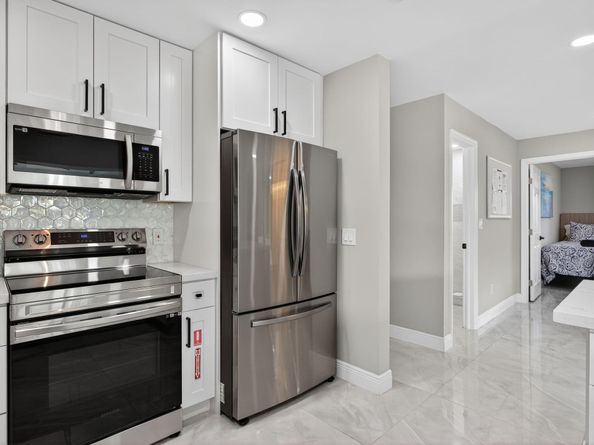 2421 NW 114th Ave, Coral Springs FL 33065