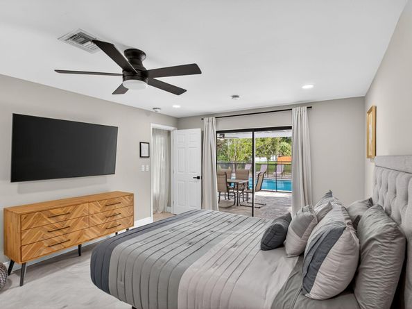 2421 NW 114th Ave, Coral Springs FL 33065