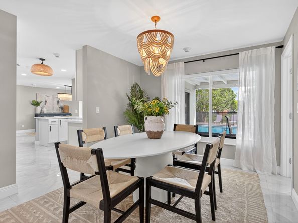 2421 NW 114th Ave, Coral Springs FL 33065