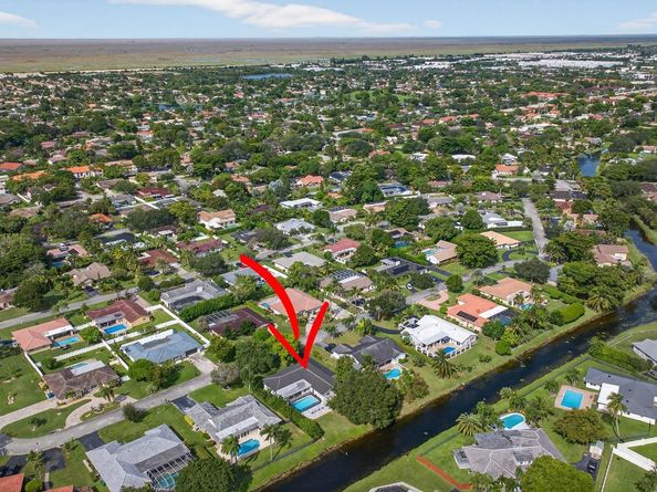 2421 NW 114th Ave, Coral Springs FL 33065