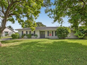 2421 NW 114th Ave, Coral Springs FL 33065