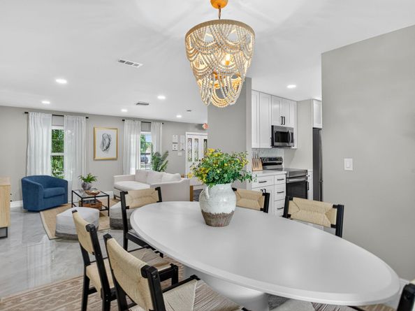 2421 NW 114th Ave, Coral Springs FL 33065