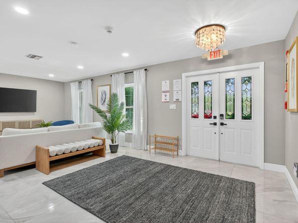 2421 NW 114th Ave, Coral Springs FL 33065