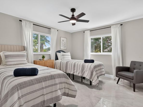 2421 NW 114th Ave, Coral Springs FL 33065