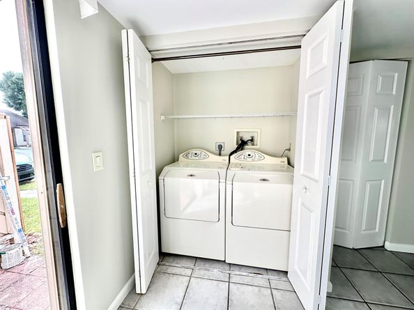 132 Sherwood Circle 15b, Jupiter FL 33458