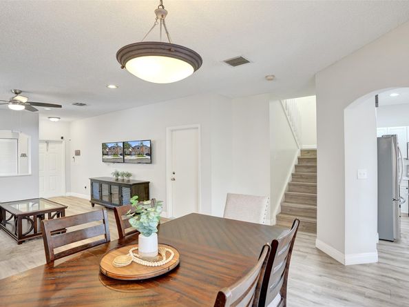 4165 Tree Tops Rd, Cooper City FL 33026