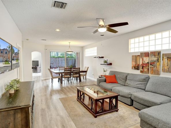 4165 Tree Tops Rd, Cooper City FL 33026