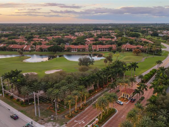 7970 La Mirada Dr 20, Boca Raton FL 33433