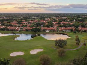 7970 La Mirada Dr 20, Boca Raton FL 33433