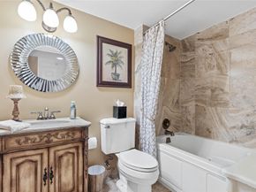 7970 La Mirada Dr 20, Boca Raton FL 33433