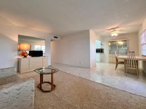 461 Wellington J, West Palm Beach FL 33417
