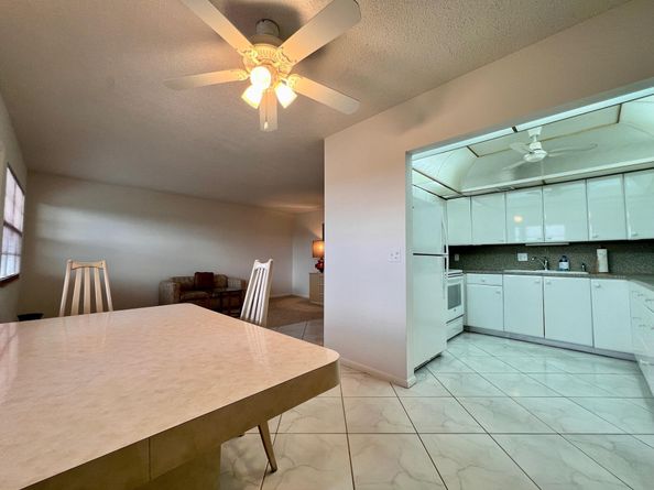 461 Wellington J, West Palm Beach FL 33417