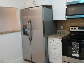 4760 Lucerne Lakes Boulevard W