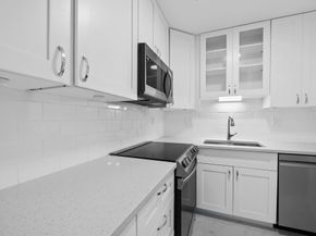 2970 NE 16th Ave 214, Oakland Park FL 33334