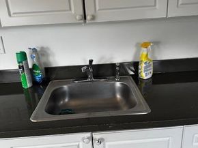 960 NW 34th Terrace, Lauderhill FL 33311