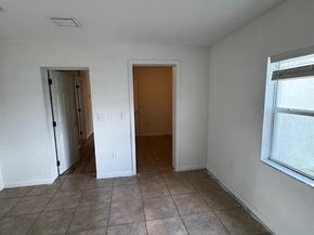 960 NW 34th Terrace, Lauderhill FL 33311