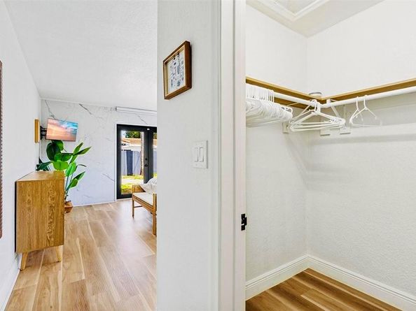 2105 NE 62nd St, Fort Lauderdale FL 33308