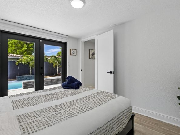 2105 NE 62nd St, Fort Lauderdale FL 33308