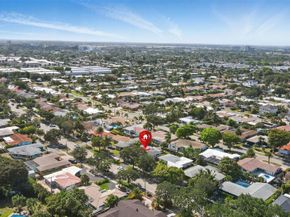 2105 NE 62nd St, Fort Lauderdale FL 33308