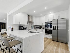 2105 NE 62nd St, Fort Lauderdale FL 33308