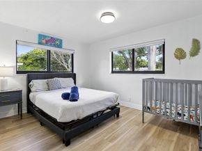 2105 NE 62nd St, Fort Lauderdale FL 33308