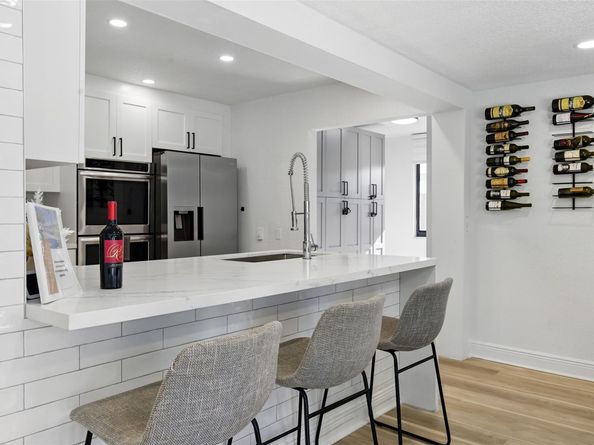 2105 NE 62nd St, Fort Lauderdale FL 33308