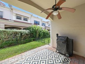 109 Nottingham Place, Boynton Beach FL 33426