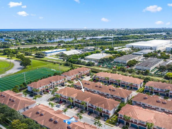 109 Nottingham Place, Boynton Beach FL 33426