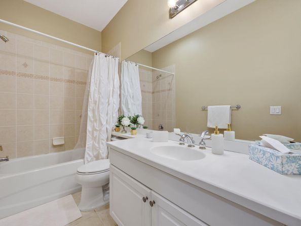 109 Nottingham Place, Boynton Beach FL 33426