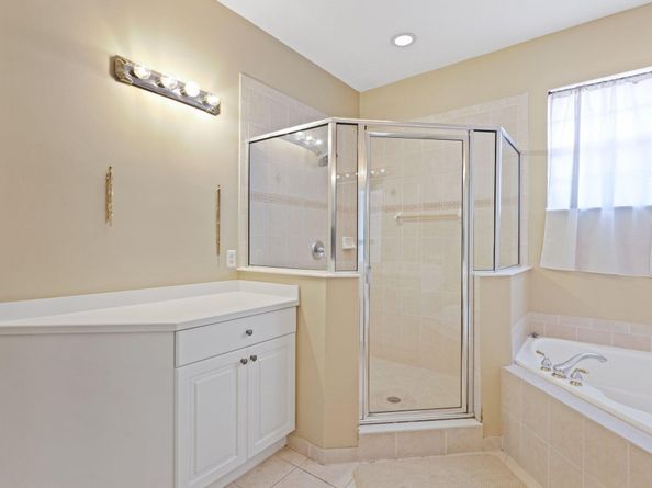 109 Nottingham Place, Boynton Beach FL 33426