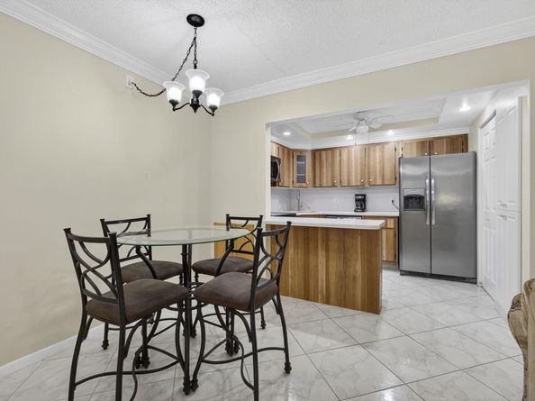 309 Knotty Pine Cir Circle D1, Greenacres FL 33463