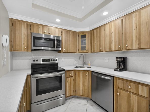 309 Knotty Pine Cir Circle D1, Greenacres FL 33463