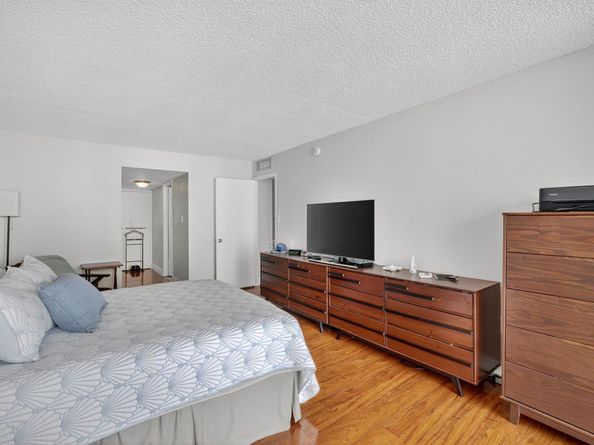 18051 Biscayne Boulevard 1104, Aventura FL 33160