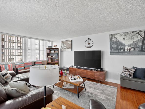 18051 Biscayne Boulevard 1104, Aventura FL 33160