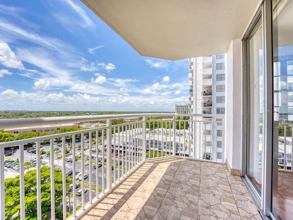 18051 Biscayne Boulevard 1104, Aventura FL 33160