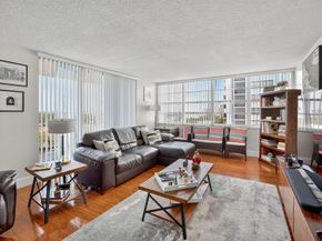 18051 Biscayne Boulevard 1104, Aventura FL 33160