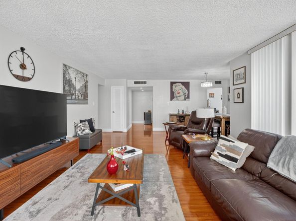 18051 Biscayne Boulevard 1104, Aventura FL 33160