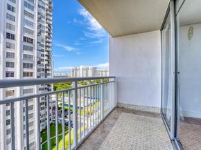 18051 Biscayne Boulevard 1104, Aventura FL 33160