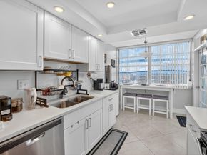 18051 Biscayne Boulevard 1104, Aventura FL 33160