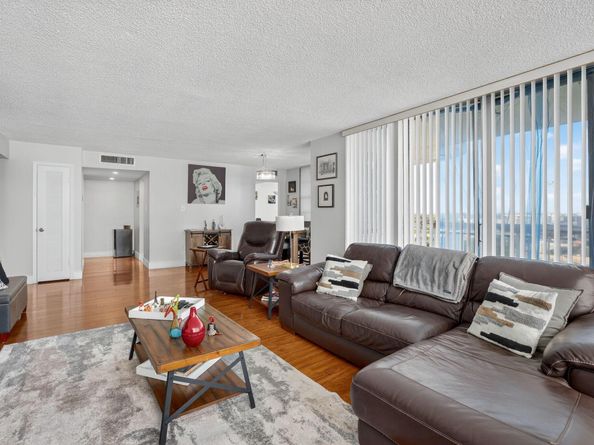 18051 Biscayne Boulevard 1104, Aventura FL 33160