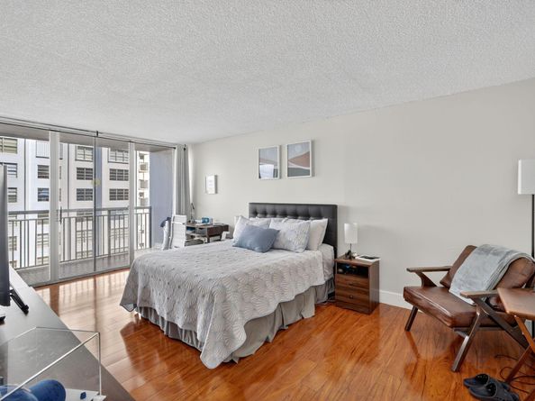 18051 Biscayne Boulevard 1104, Aventura FL 33160